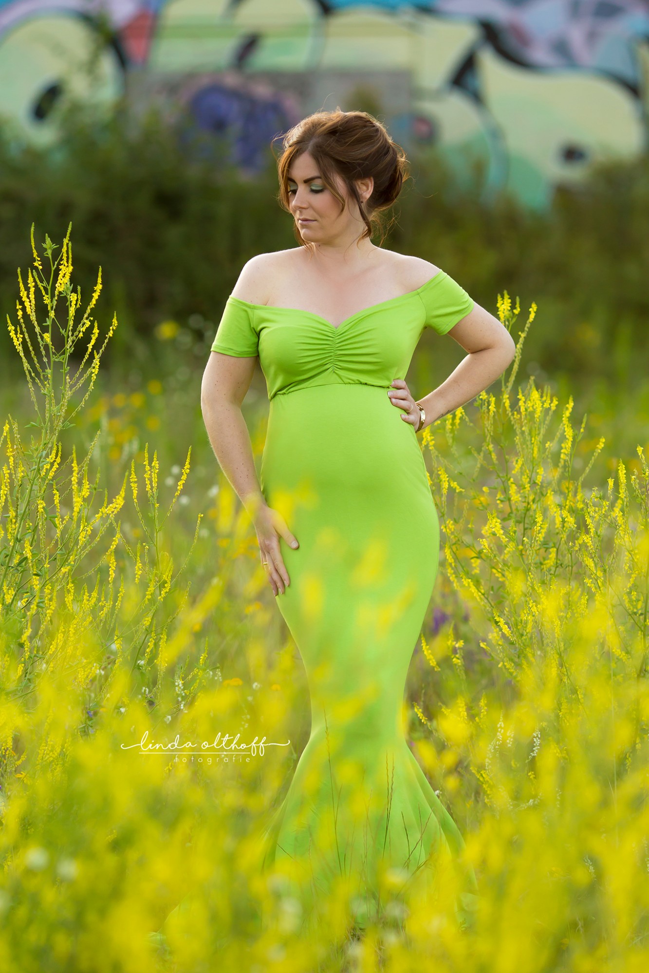 Pinkstudio by Angelina Devine Maternityshoot-The-Green-Dress-Mii-Estilo-Linda-Olthoff-Fotografie-fb04 Den grønne kjole - del 1 Nyheder Portræt Tilbud  