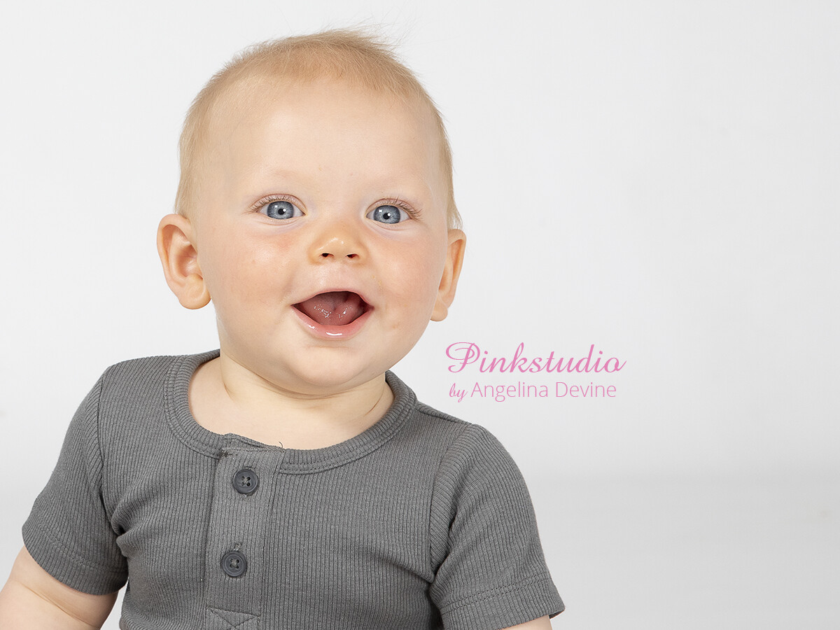 Pinkstudio by Angelina Devine Conrad-og-Carlo-028 Forårstilbud: GRATIS babyfotografering Baby Nyheder Portræt Tilbud  